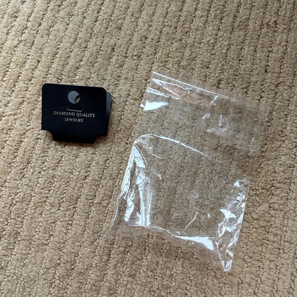 Diamond Quality Jewelry Chain Bracelet - Picture 7 of 8